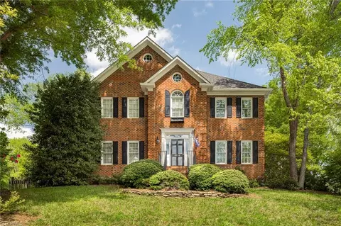 8124 Glengarriff Rd, Clemmons, NC 27012
