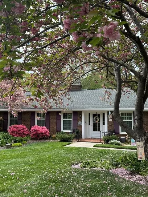4121 Witherow Rd, Winston Salem, NC 27106