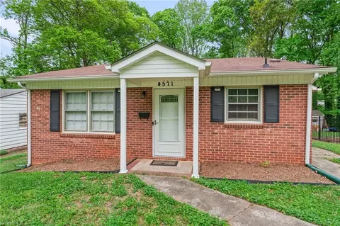 4571 Piccadilly Ln, Winston Salem, NC 27104
