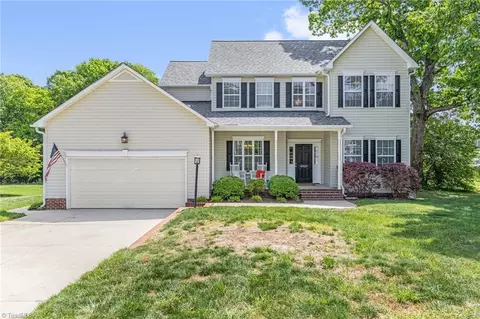 8320 Pearson Farm Ct, Browns Summit, NC 27214