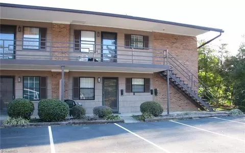 336 Cherry St #B, Kernersville, NC 27284