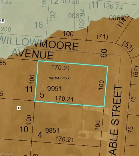 626 Cable St, Thomasville, NC 27360 photo 2
