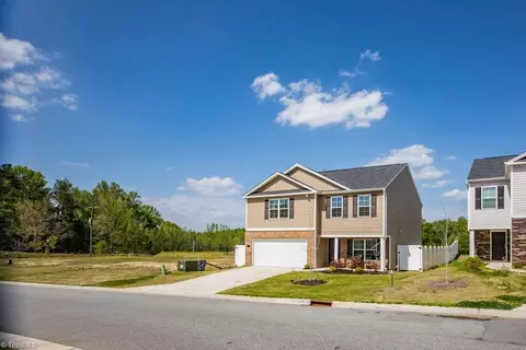 5337 Ironwood Dr, Winston Salem, NC 27127