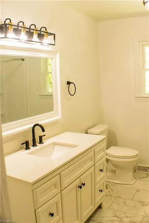 Bath - 265 Reginald Rd, Mayodan, NC 27027 photo 3 of 4