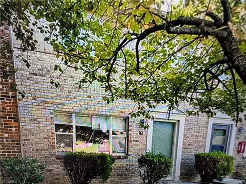 3919 Overland Hts, Greensboro, NC 27407