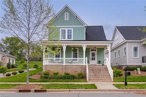 1520 Autumn Park Cir, Winston Salem, NC 27106