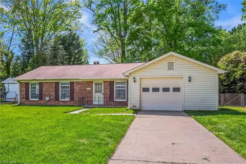 5403 Bayberry Ln, Greensboro, NC 27455