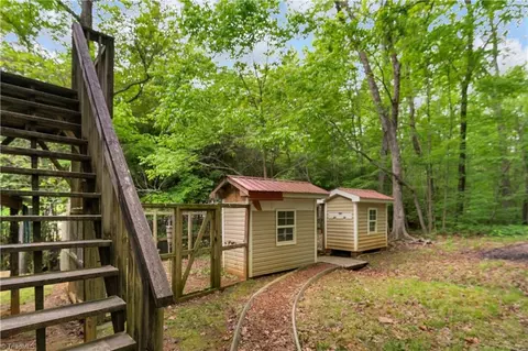 Exterior - 3999 Shannon Dr, Trinity, NC 27370 photo 7 of 13