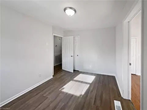Bedroom - 3916 Rollingwood Ct, Trinity, NC 27370 photo 4 of 6