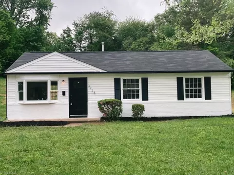 3928 Oak Ridge Dr, Winston Salem, NC 27105