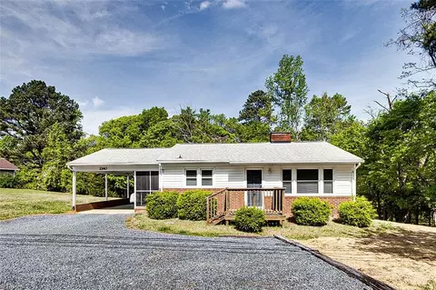 2140 Beckerdite Rd, Sophia, NC 27350