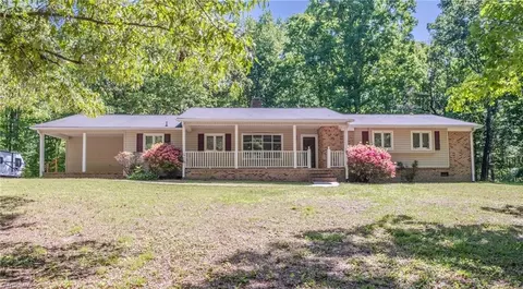 5486 Kennedy Rd, Trinity, NC 27370