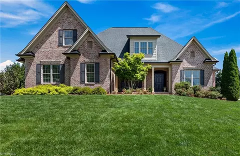 967 Berryhill Ln, Winston Salem, NC 27106