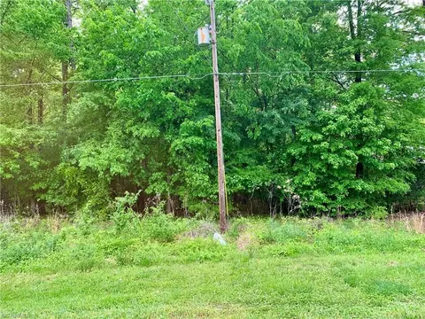 2872 Mount Hope Church Rd, Julian, NC 27283