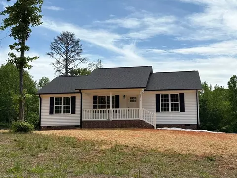 2674 Valewood Dr, Asheboro, NC 27205