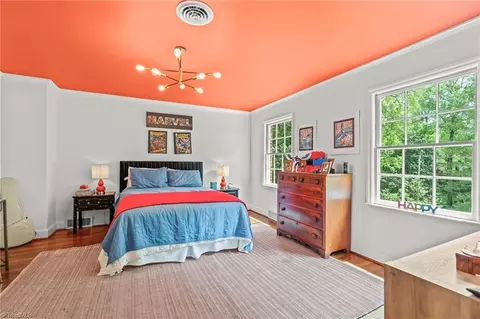 Bedroom - 815 Hillcrest Dr, High Point, NC 27262 photo 5 of 10