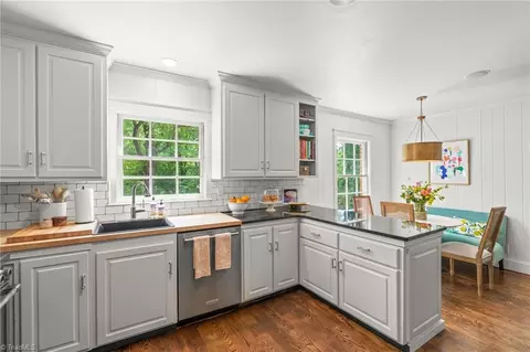 Kitchen - 815 Hillcrest Dr, High Point, NC 27262 photo 4 of 4
