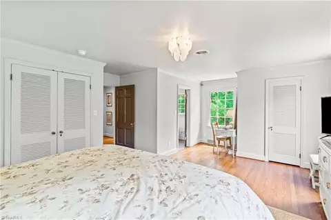 Bedroom - 815 Hillcrest Dr, High Point, NC 27262 photo 4 of 10