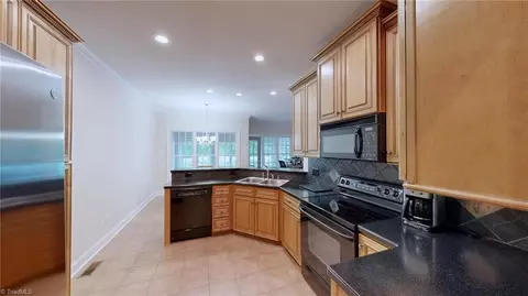 2329 Addison Blvd, High Point, NC 27262 photo 24
