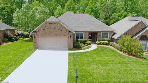 2329 Addison Blvd, High Point, NC 27262
