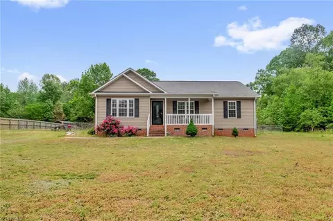 4633 Osborn Mill Rd, Seagrove, NC 27341
