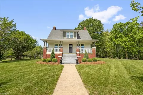 646 Center Meeting House Rd, Stoneville, NC 27048