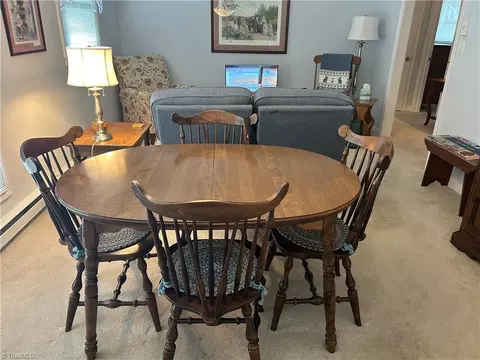 133 Shallowbrook Trl, Mount Airy, NC 27030