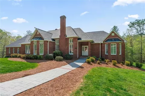 376 Lawrelyn Dr, Mount Airy, NC 27030