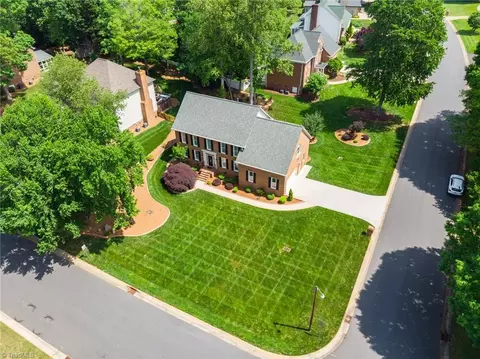 377 Bent Creek Trl, Kernersville, NC 27284
