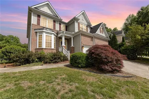 559 Sun Creek Dr, Winston Salem, NC 27104