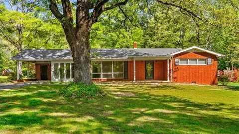 5329 Seagrove Plank Rd, Asheboro, NC 27205