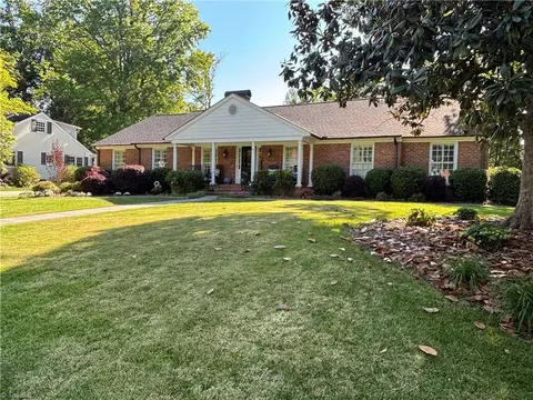 2307 Danbury Rd, Greensboro, NC 27408