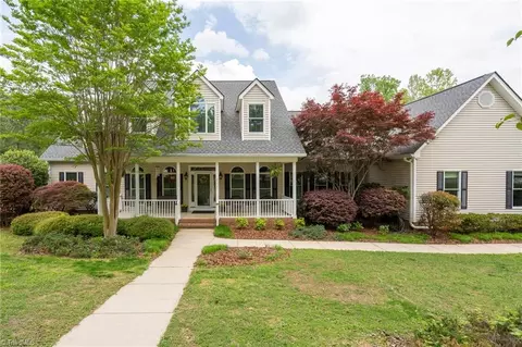 6001 Spring Forest Ct, Pleasant Garden, NC 27313