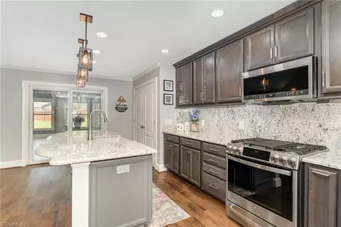 593 Carson Ridge Dr, Oak Ridge, NC 27310 photo 3