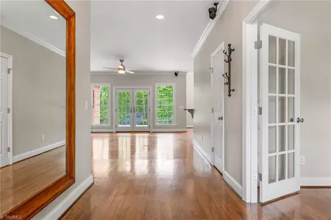 2220 Plainview Dr, High Point, NC 27265 photo 4