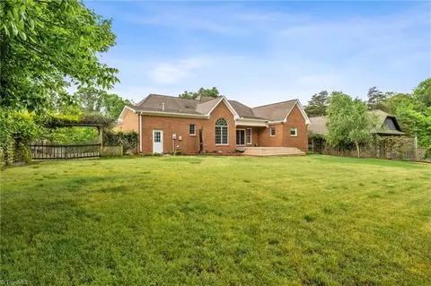 2220 Plainview Dr, High Point, NC 27265 photo 34