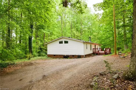 167 Sand Clay Ln, Mocksville, NC 27028