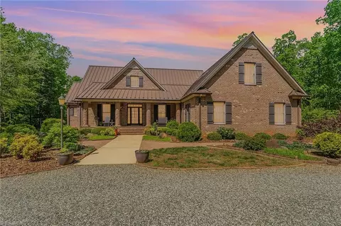 1715 Regan Rd, Lexington, NC 27292