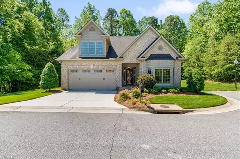 2000 Southern Gates Ct, Greensboro, NC 27410