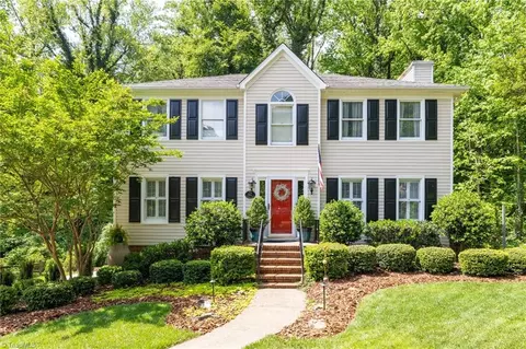 5642 Bassford Ct, Winston Salem, NC 27104