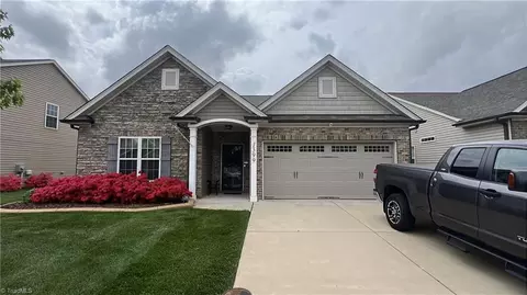 1399 Land Grove Dr, Kernersville, NC 27284