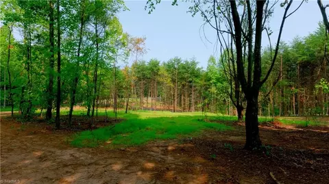 7 8 Mountain View Rd, King, NC 27021 photo 4