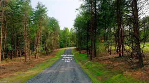 7 8 Mountain View Rd, King, NC 27021 photo 6