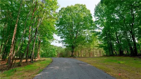 7 8 Mountain View Rd, King, NC 27021 photo 10