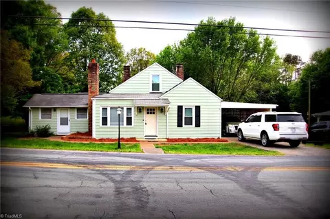 661 Dalton Rd, King, NC 27021