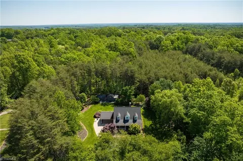 1033 Orchard St, King, NC 27021 photo 22