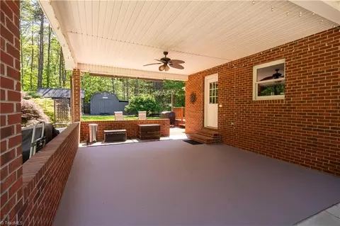 1033 Orchard St, King, NC 27021 photo 11