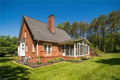 1033 Orchard St, King, NC 27021 photo 12