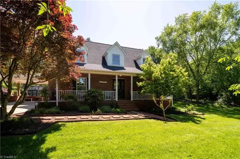 1033 Orchard St, King, NC 27021 photo 3