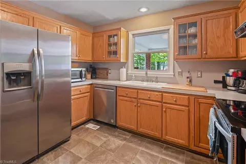 1033 Orchard St, King, NC 27021 photo 37